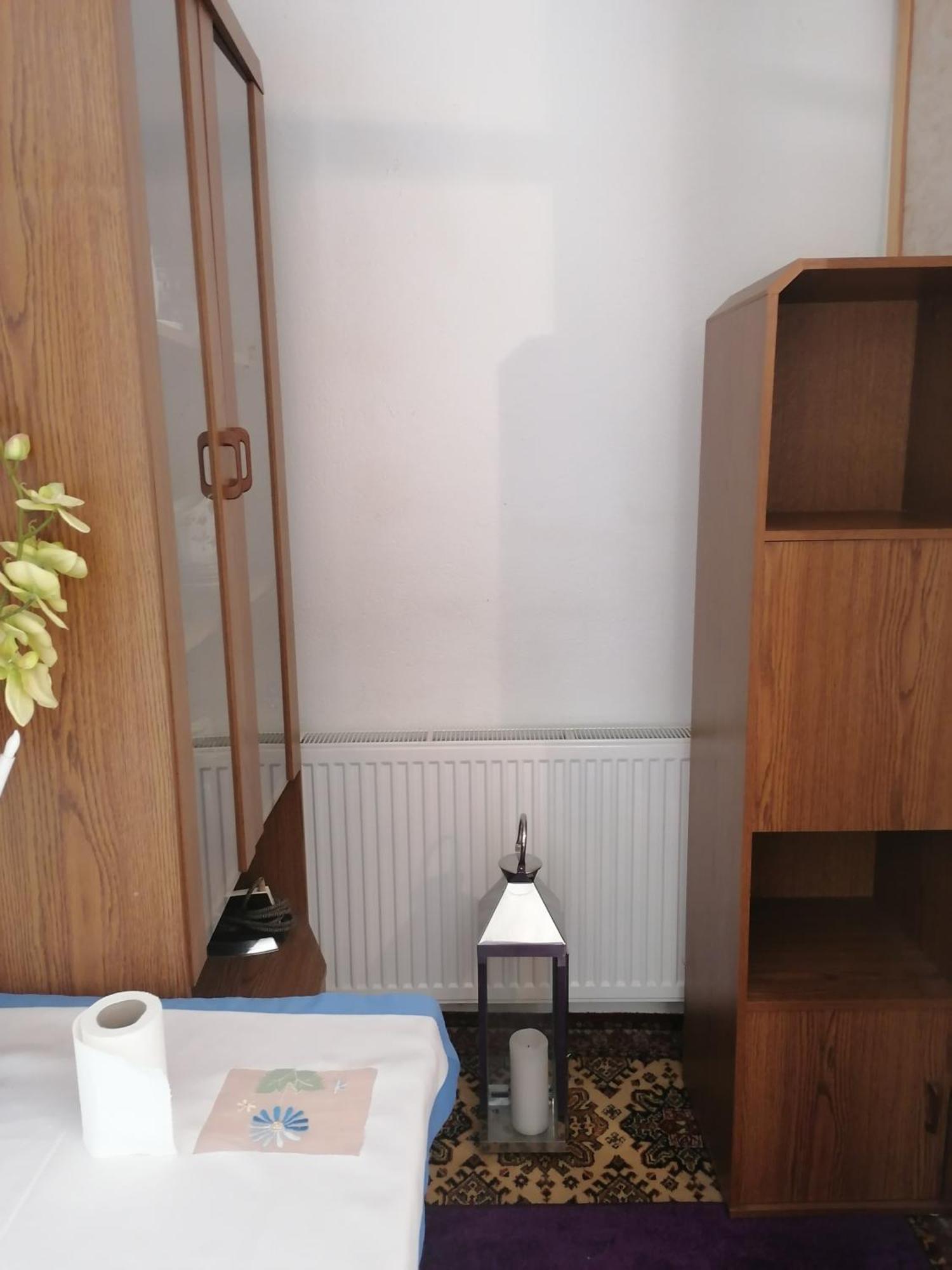 Appartamento Kleines Haus Im Oderbruch Neutrebbin Esterno foto