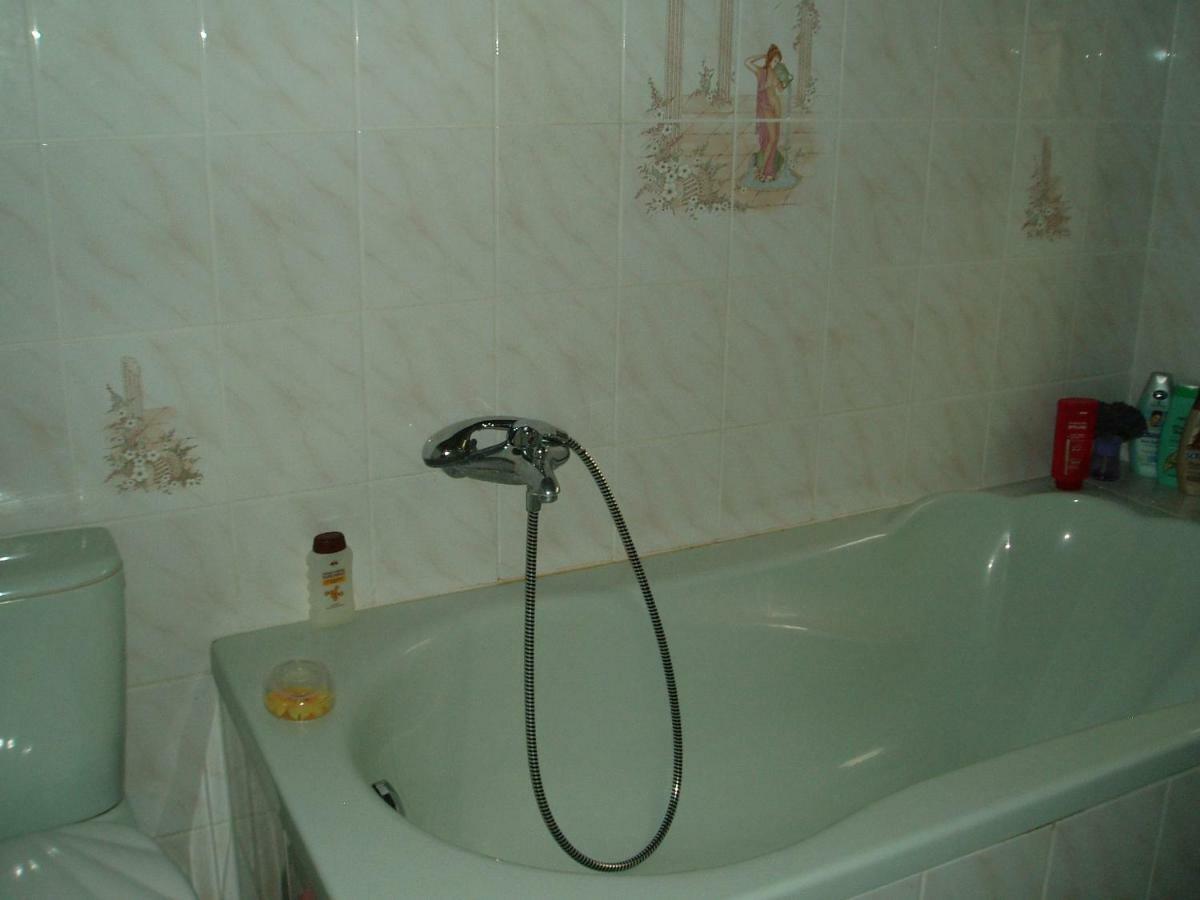Appartamento Kleines Haus Im Oderbruch Neutrebbin Esterno foto